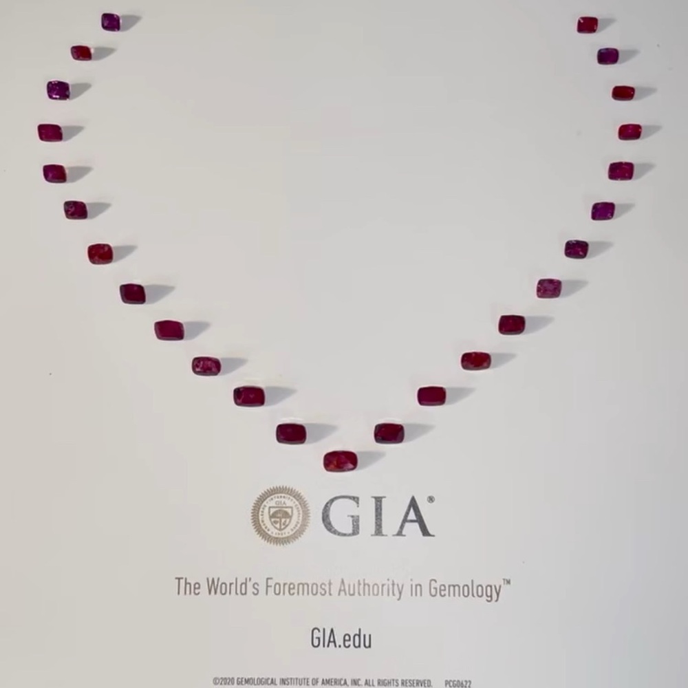 25 Elegant Red and Purple loose gemstones